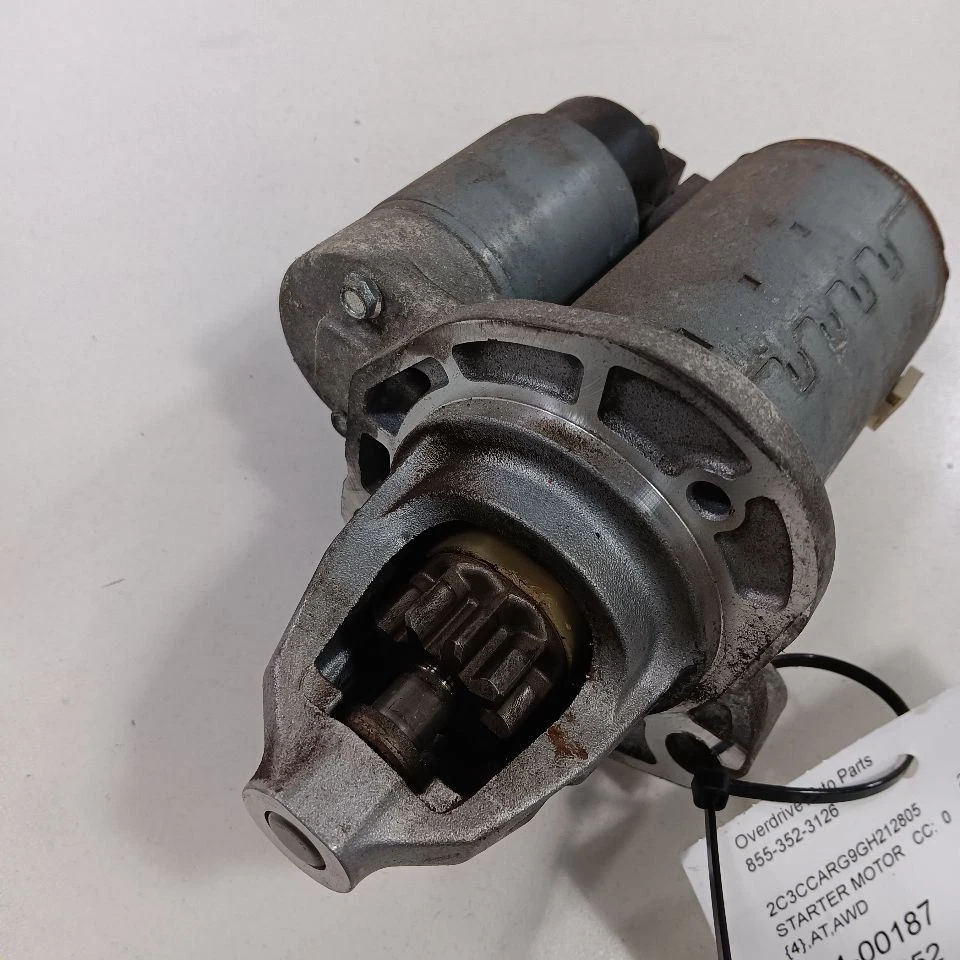 Motor de arranque Chrysler 300 para 11-16  Foto 1 de 4