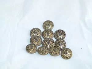 Full Vintage Set of Metal Sew on Coat Buttons - Embossed Floral Design - Bild 1 von 5