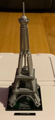 LEGO LEGO ARCHITECTURE: The Eiffel Tower 21019 100% Complete No Manual - Image 1 of 3