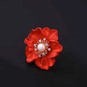 Stylish Red Flower Shiny Rhinestone Brooch Sweater Corsage Accessory Pin Gift - Picture 1 of 3