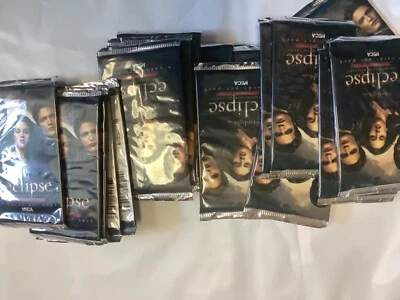 25*Neca The Twilight Saga: Eclipse (Movie) series 2 Trading Card Pack Sealed - Image 1 of 3