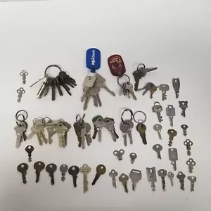 Lotto chiavi vintage di 80+, diverse dimensioni e marche, artigianato, arte, LOOK - Foto 1 di 11