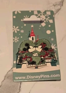 Disney 2016 Merry Christmas Happy Holidays Santa Pie Eye Mickey Pin - Picture 1 of 2