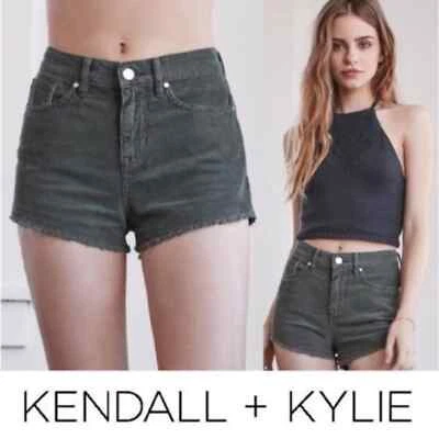 Mini Pantalones Cortos Kendall + Kylie Talla 00 Pana Verde Oliva Foto 1 de 4
