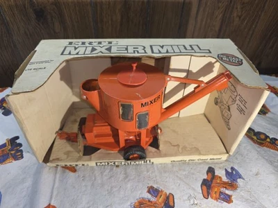 Ertl Allis Chalmers Orange Mixer Mill 1/16 diecast metal farm implement replica  - Image 1 of 4