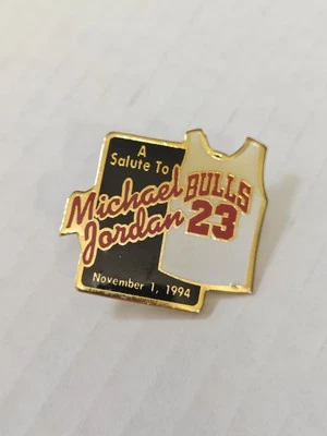 De colección 1994 McDonald's Salute To Michael Jordan Edición Limitada Pin Botón Foto 1 de 3
