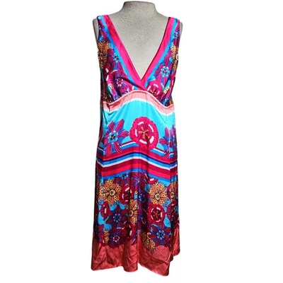 Шелковое платье Marciano с V-образным вырезом размер средний - Изображение 1 из 3