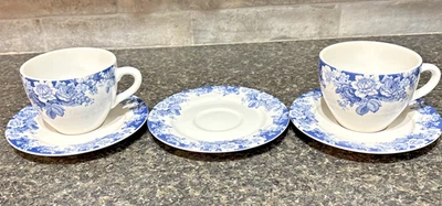 Vajilla Nautica Bermuda Índigo 2 Tazas Rosa y 3 Platillos Hecha en Portugal Azul Foto 1 de 4