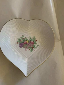 EUC Vintage Mikasa Elfenbein Bone China Weihnachten Geist Herz Schale B2098 - Bild 1 von 5