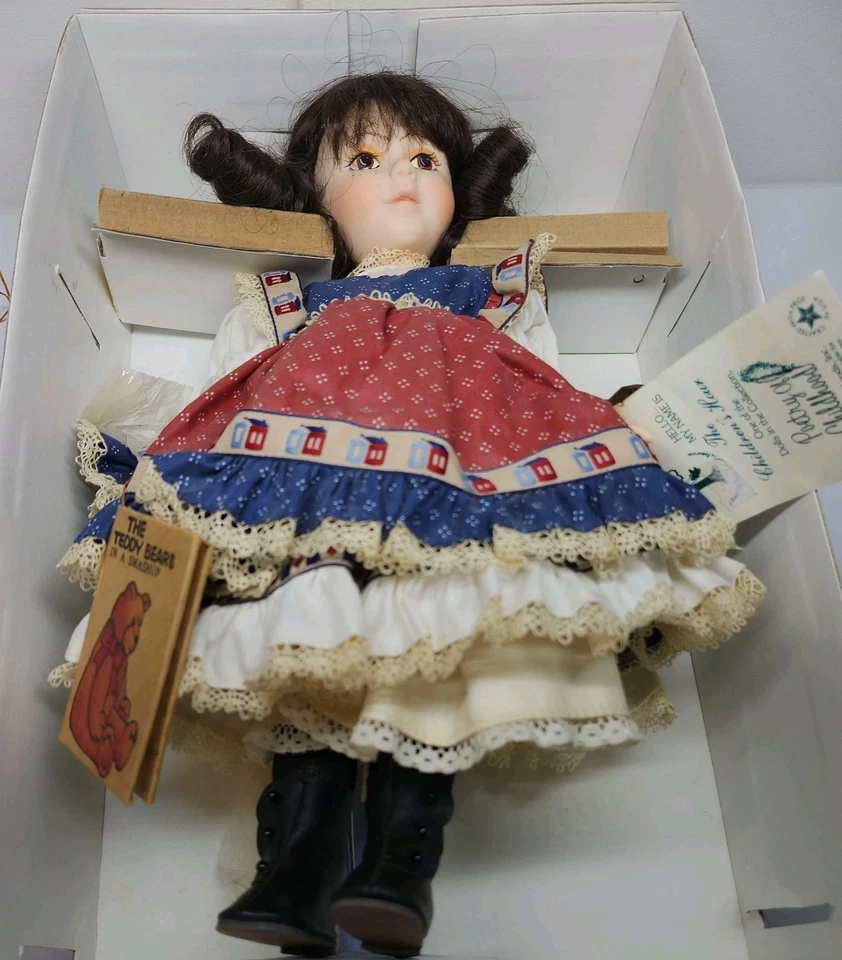 Muñeca vintage ROBIN WOODS THE CHILDREN’S HOUR 1989 con reloj y libro Foto 1 de 4