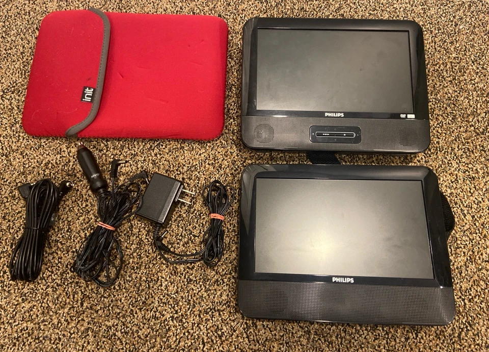 Phillips, 2 Car DVD Portable Players - PET9402/37 - Dual 9-inch widescreen PWR - Image 1 of 3