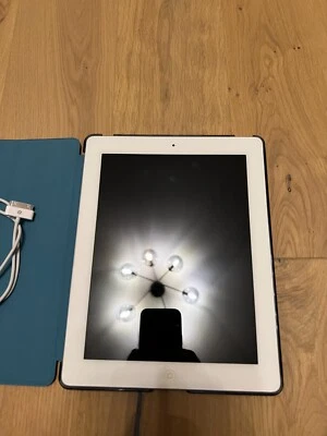 Apple iPad 2 32GB, WLAN + Cellular, 24,64 cm, (9,7 Zoll) - Weiß - Bild 1 von 3