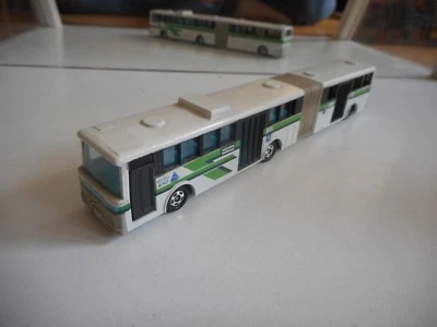 Long Tomica Volvo Bus en blanc (Made in Japan) - Photo 1/2