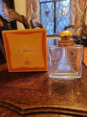 Винтажный 24, FAUBOURG от HERMES парфюмерная бутылка 1,6 унц 50 мл спрей пустой с коробкой - Изображение 1 из 4