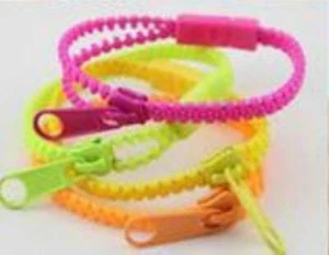 3 BRACCIALETTI CLICHE' DELL'AMICIZIA MOD. CERNIERA ZIP 3 COLORI UNISEX NUOVI - Foto 1 di 3