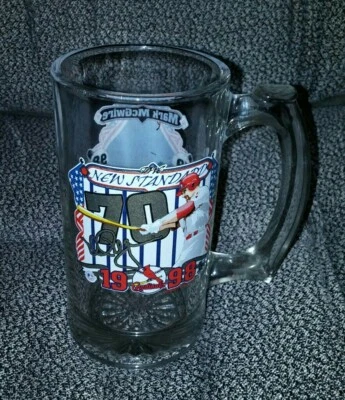 VTG Mark McGwire 70 HR St. Louis Cardinals 1998 Commemorative Glass Beer Mug - Image 1 of 4