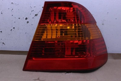 Задний фонарь правый для седана 2002-2005 BMW 325i 330i от оригинального производителя б/у - Изображение 1 из 4