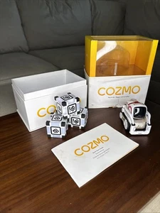 Robot Anki Cozmo con dock di ricarica e 3 cubi di carica testata - Foto 1 di 10