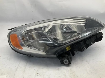 Faro halógeno delantero derecho del lado del pasajero 15-22 Dodge Ram Promaster City T Foto 1 de 4