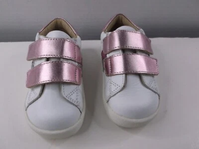 Zapatillas deportivas de cuero glamuroso con suela antigua para niños pequeños con doble gancho y lazo talla US 5 Foto 1 de 4