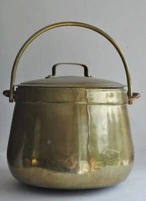 Chaudron couvert en cuivre jaune - Circa 1800 - Photo 1/4