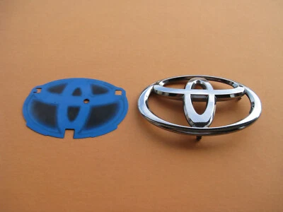 10 11 12 13 14 15 TOYOTA PRIUS TAPA TRASERA EMBLEMA LOGOTIPO INSIGNIA SIGNO SÍMBOLO USADO 45869 Foto 1 de 4
