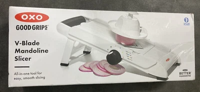 OXO Good Grips V-Blade Mandoline Slicer and Vegetable Chopper — 第 1/4 张图片