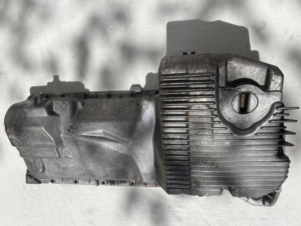 Sumidero de motor de cárter de aceite BMW E36 M52 S52 Z3 1996-2000 dañado 323i 328i M3 Z3M OEM Foto 1 de 4