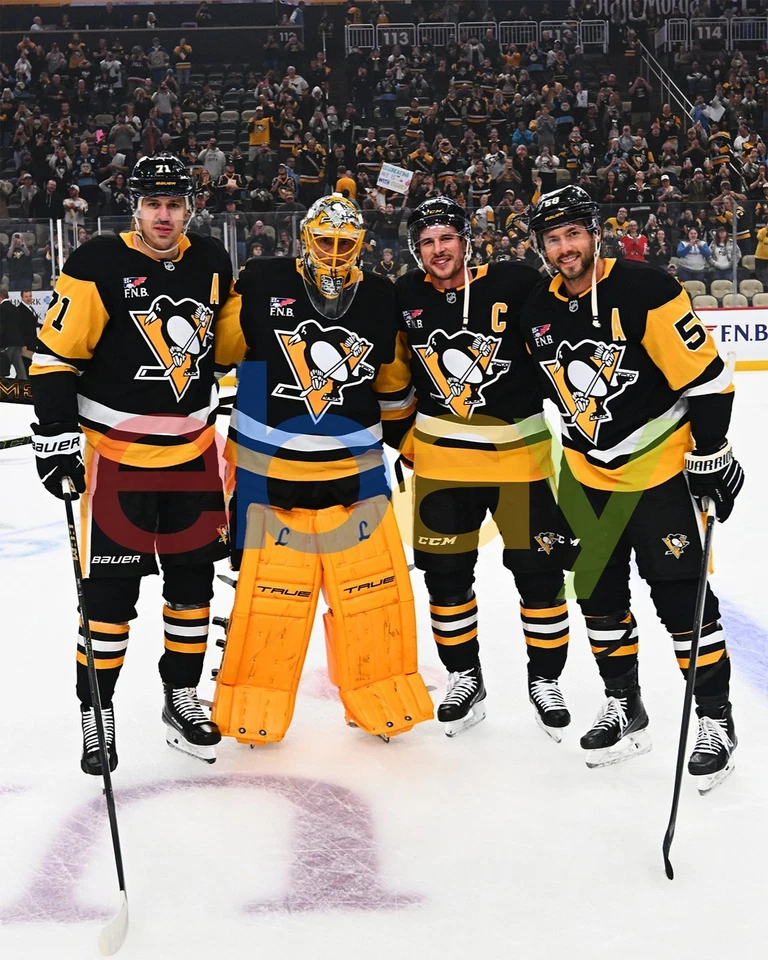 Foto de hockey de Marc-Andre Fleury One Last Dance Group Pittsburgh Penguins 8x10 NHL Foto 1 de 1