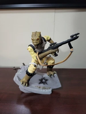 Boneco Hasbro Star Wars Unleashed Loose - BOSSK Bounty Hunter - Imagem 1 de 4