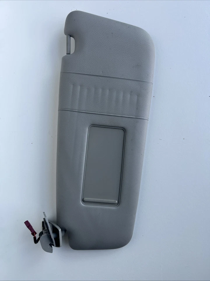 Оригинальный передний левый солнцезащитный козырек со стороны водителя для BMW 530i 525i 2004-2007 годов выпуска - Изображение 1 из 4