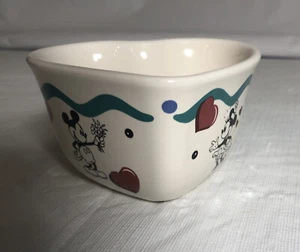 Pfaltzgraff Disney Mickey Mouse Minnie Mouse New! Heart Cup 3.5 Inch USA! - Picture 1 of 6