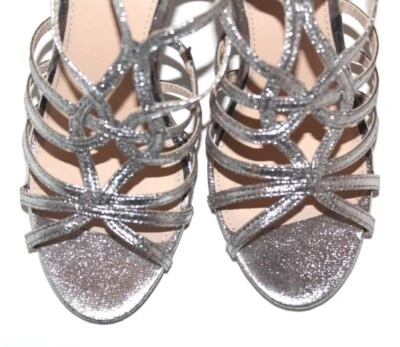 Sandalia para mujer Fioni LIA metálica plateada con tiras punta abierta 7,5-10 mediana Foto 1 de 4