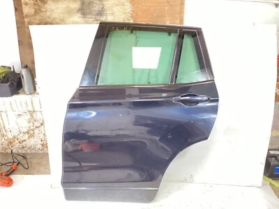 2010-2017 BMW X3 F25 Rear Driver Side Door Assembly - OEM . - Imagem 1 de 4