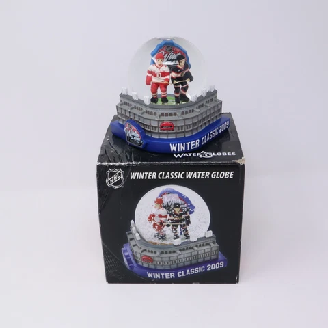 2009 Winter Classic Wrigley Field Blackhawks vs Red Wings Snow Globe Cover