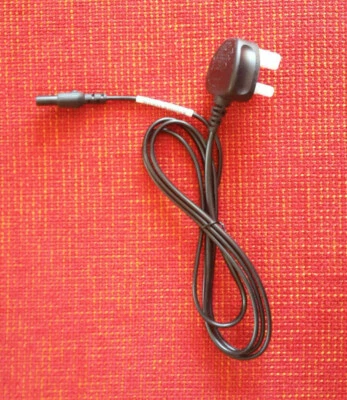 Netzkabel HP 8120-8699 - Kleingerätestecker C7 auf UK Stecker - 1,8 m - Bild 1 von 4