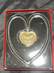 UNDERTALE Collector's Limited Edition Herz Spieluhr Medaillon Spieluhr 14K Gold - Bild 1 von 2