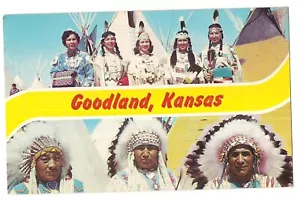 Nativi Americani Indiani Regalia Copricapo Goodland Kansas KS Cartolina Nome Fascia - Foto 1 di 2