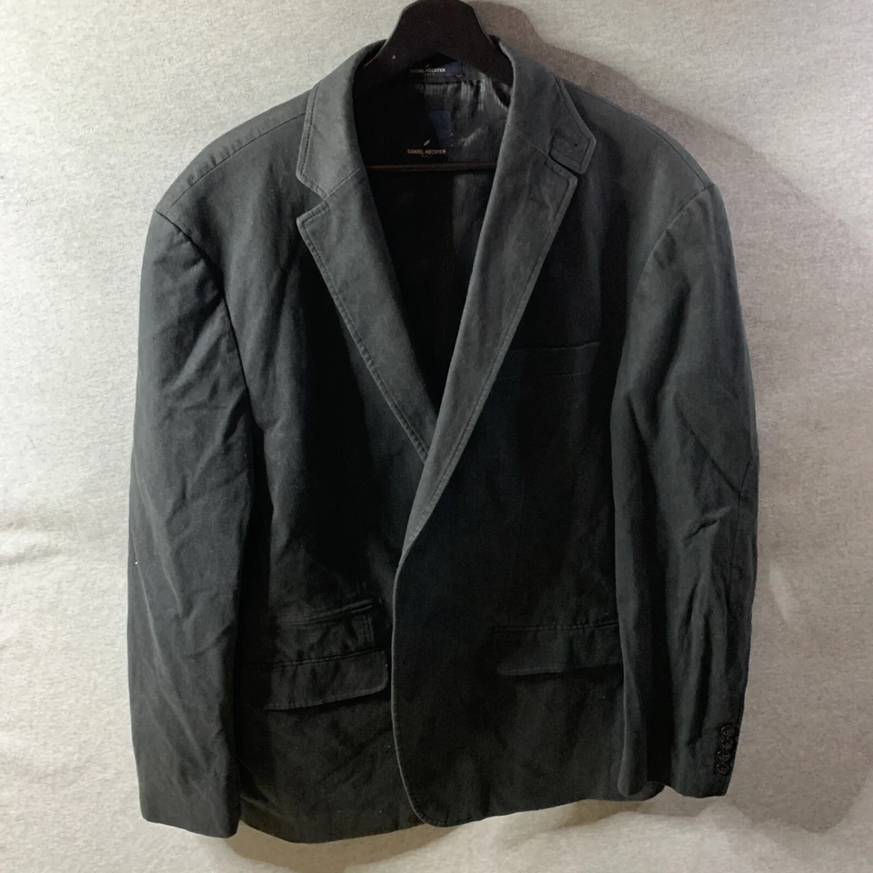 Vtg Daniel Hechter 42R Black Dark Gray Tweed Men’s Blazer Sport Coat 29” length - Image 1 of 4