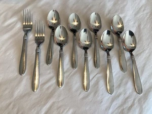 Oneida Banbury 18/0, Stainless. 8-Teaspoons 6.5” & 2-Forks - Picture 1 of 23