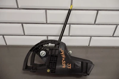 03-07 Hummer H2 OEM Automatic Floor Shifter *1 Bolt Style* Sold Bare - Image 1 of 4