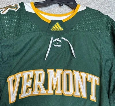 Camiseta Oficial Adidas Universidad de Vermont Catamounts Hockey Adidas Hombre’s 50 Foto 1 de 4