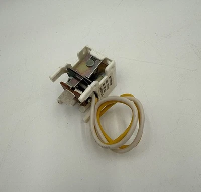 Eaton Cutler-Hammer SNT1RP08K Shunt Trip Device 48-127V AC Right FD EHD ED HFD - Image 1 of 4