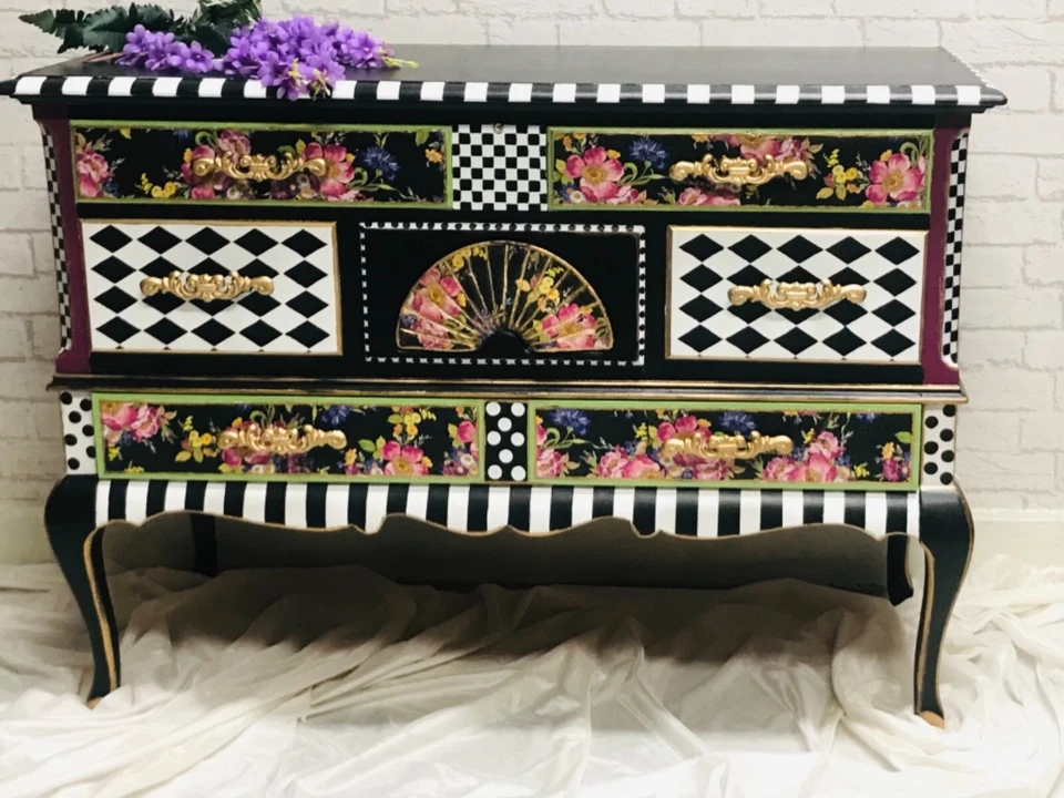 安妮女王雪松胸部手绘 — 第 1/4 张图片