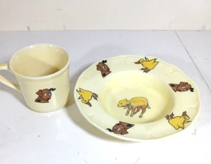 Vintage Mount Clemens Baby Kinder Napf und Becher Tasse Set Hund Ente Lamm gelb - Bild 1 von 8
