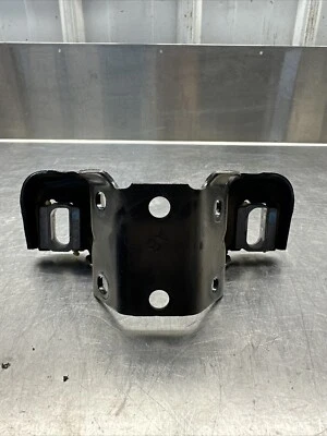 1988-1994 CHEVROLET GMC C1500 K1500 STEERING COLUMN BRACKET USED OEM! - Image 1 of 2