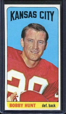 1965    Topps   Football    # 104   Bobby Hunt   (NM)   Near Mint - Image 1 of 2