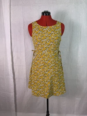 Vestido para mujer Divided by H&M talla 6 amarillo floral cuello redondo calce y acampanado C965 Foto 1 de 4