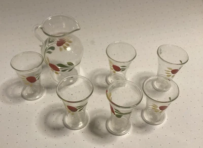 JOUETS ANCIENS / VINTAGE - CRUCHE ET 6 VERRES en verre, pour MAISON DE POUPÉE  - Photo 1/4