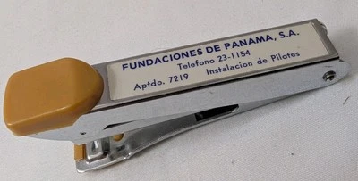 Grapadora Publicidad Pequeña Vintage Fundaciones De Panama S. A. Funcionando Nuevo  Foto 1 de 4